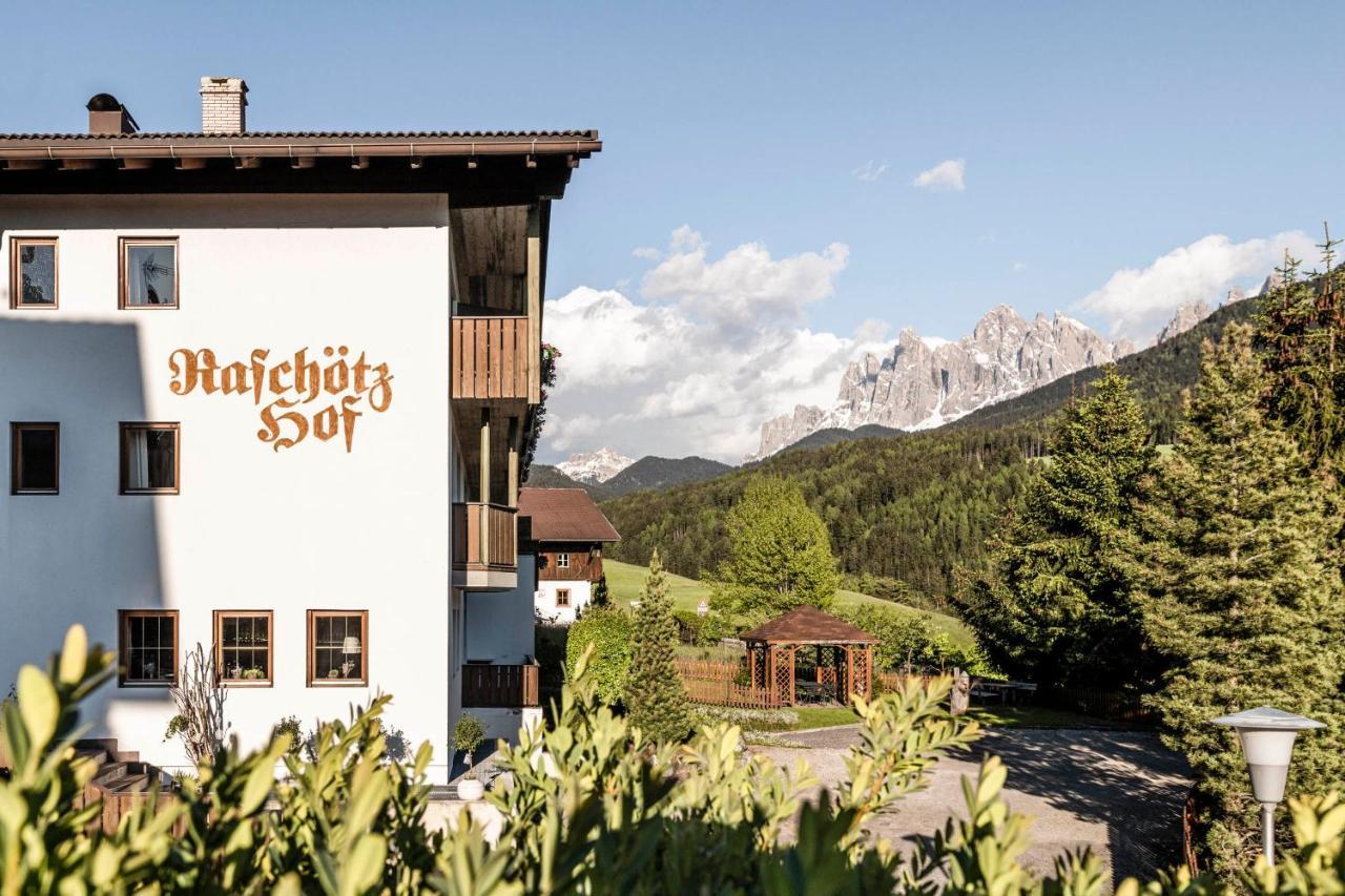Raschoetzhof Funes  Exteriér fotografie