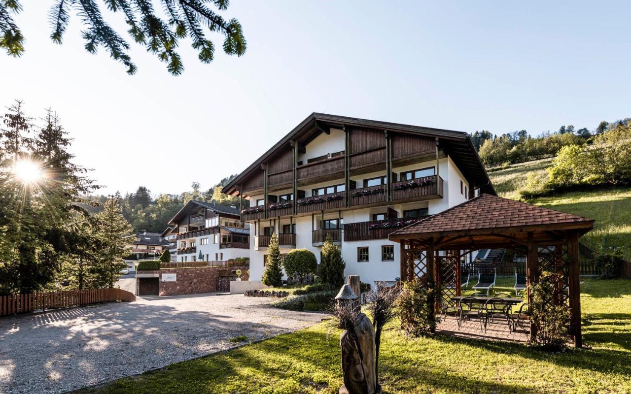 Raschoetzhof Funes  Exteriér fotografie